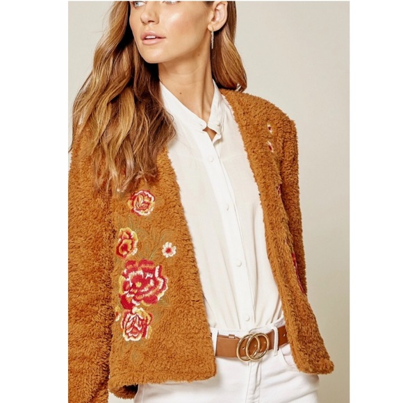 25% off Embroidered Faux fur jacket - Picture 2 of 4